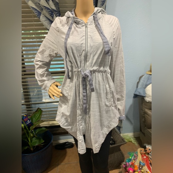 Lululemon cardigan - Picture 1 of 5